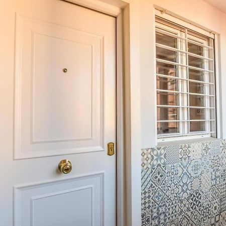 Apartamento En La Plaza De Lavapies Para 4 Personas Madrid Kültér fotó