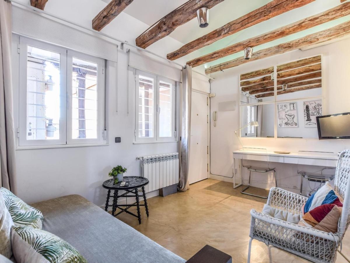 Apartamento En La Plaza De Lavapies Para 4 Personas Madrid Kültér fotó
