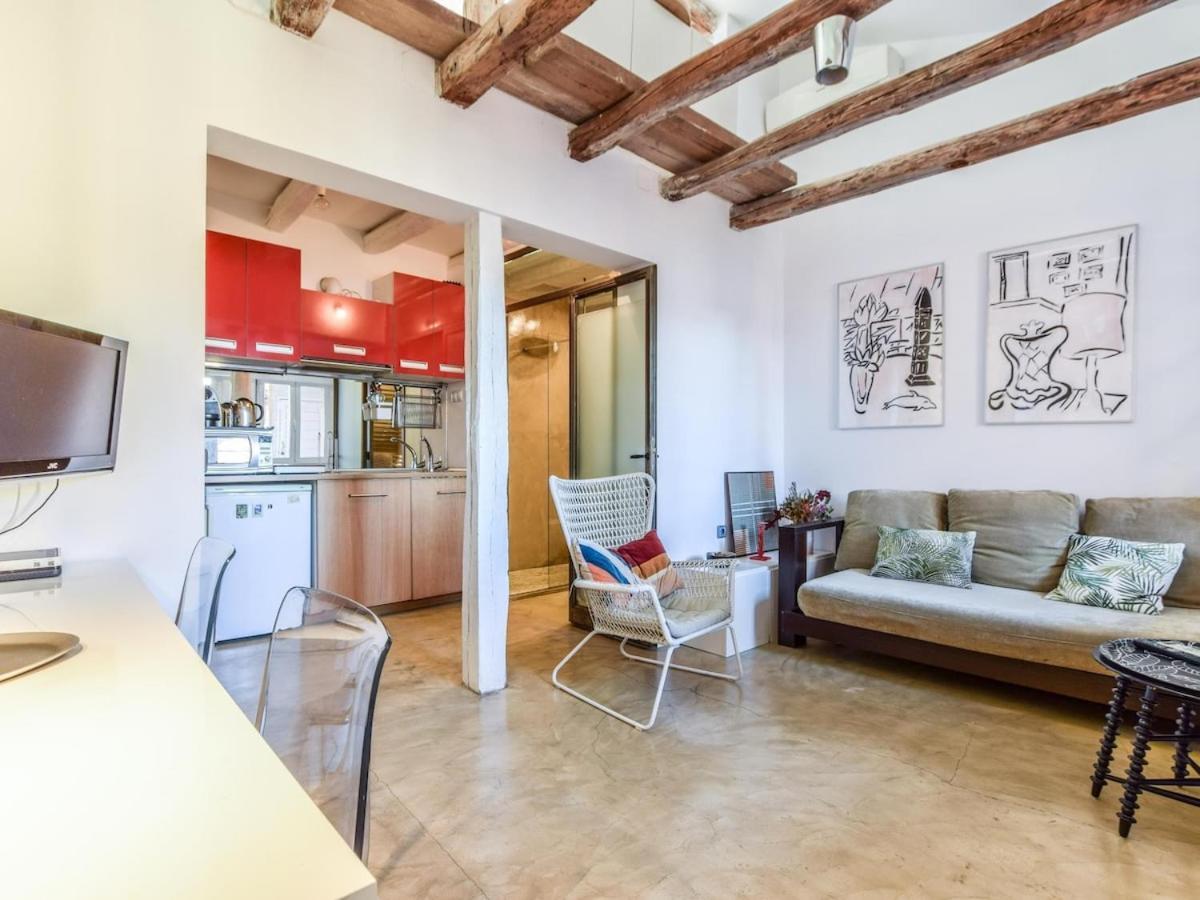 Apartamento En La Plaza De Lavapies Para 4 Personas Madrid Kültér fotó