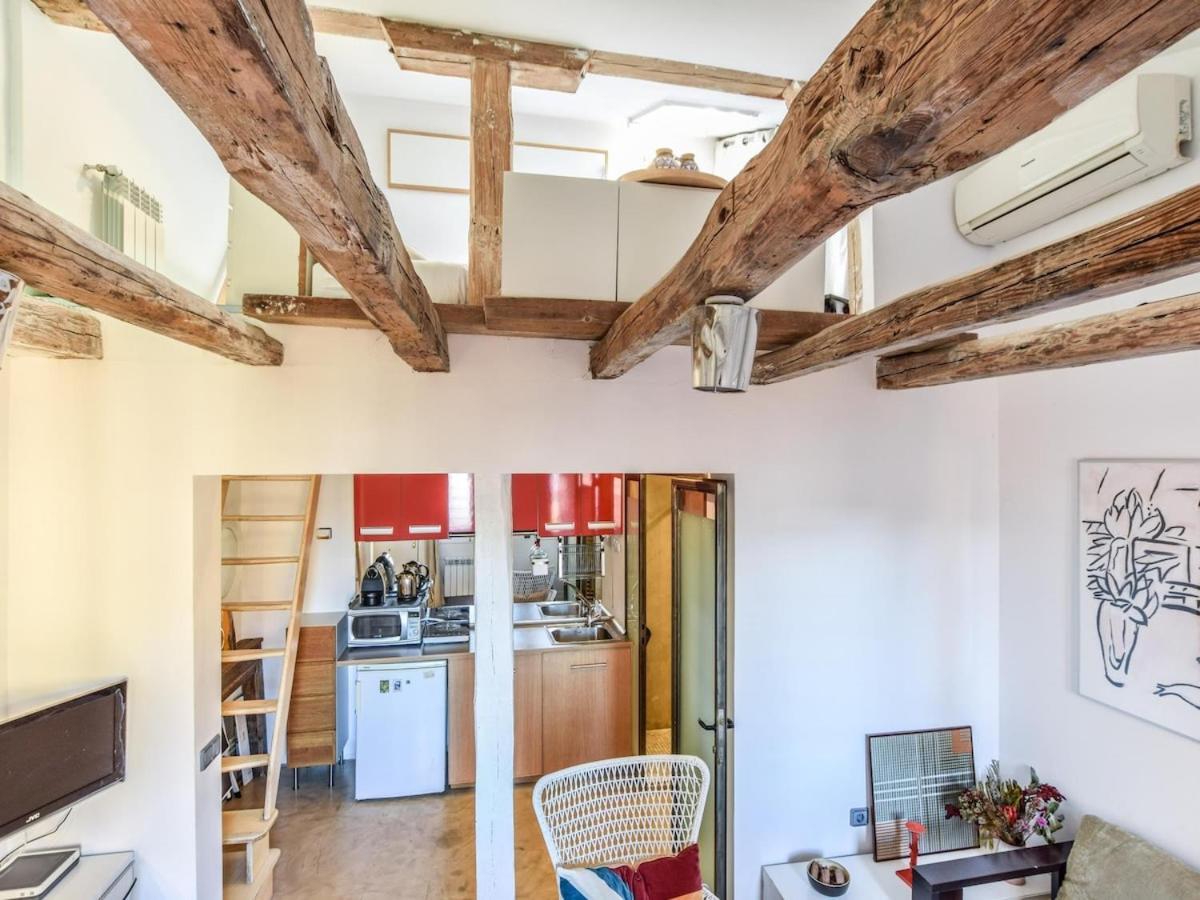 Apartamento En La Plaza De Lavapies Para 4 Personas Madrid Kültér fotó