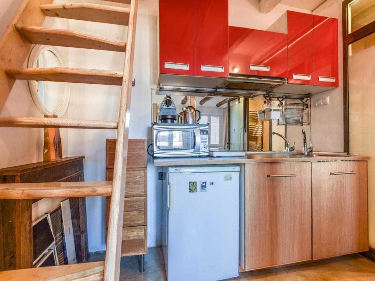 Apartamento En La Plaza De Lavapies Para 4 Personas Madrid Kültér fotó